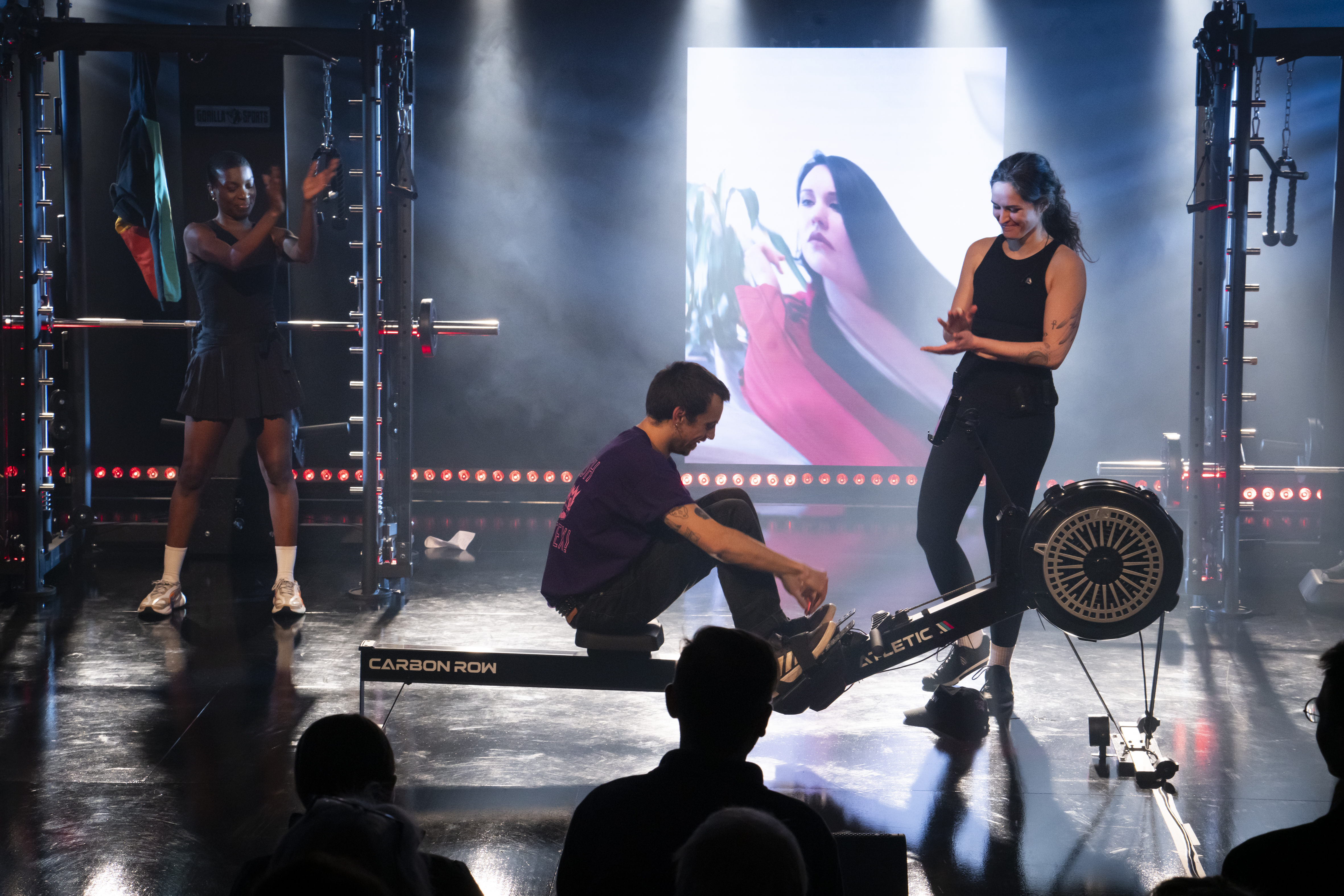 SWEAT. Songs of Push and Pull. Adaption at Pina Bausch Center Wuppertal (November 2025),  Shar Addams, special guest from the audience Jan van Putten, Aigel (Vocals on Video), Lisa Wadle